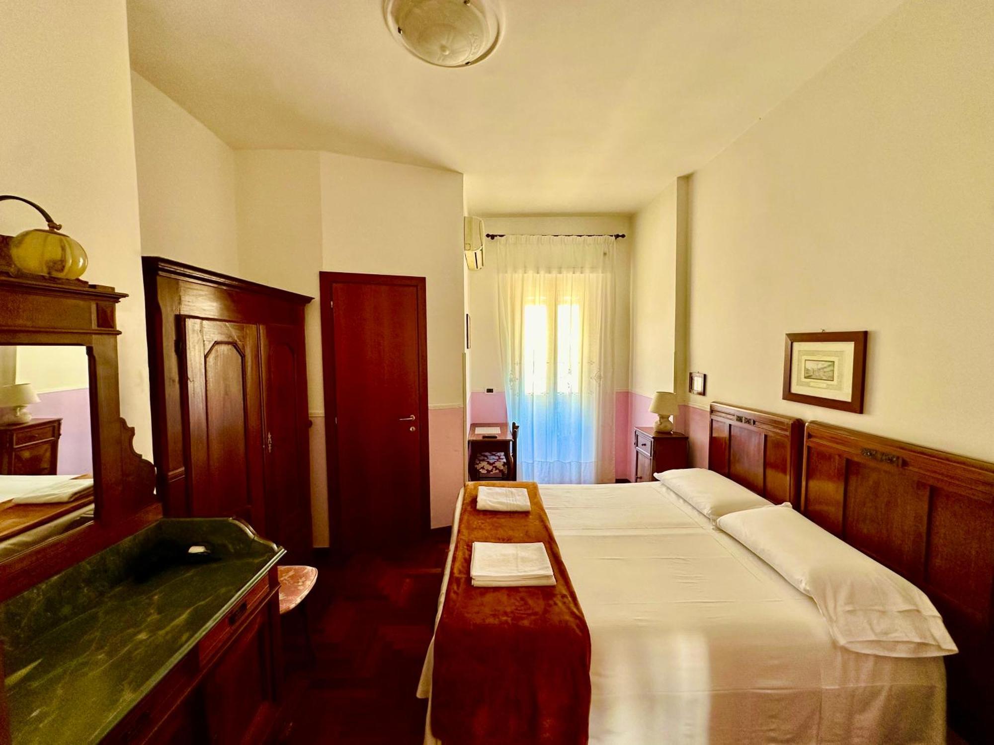 Pardis Guest House Roma Ngoại thất bức ảnh